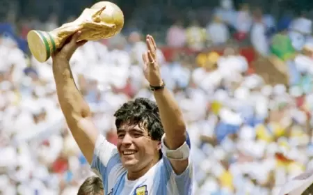 Məhkəmə Maradonanın cəsədi ilə bağlı qərar verdi 