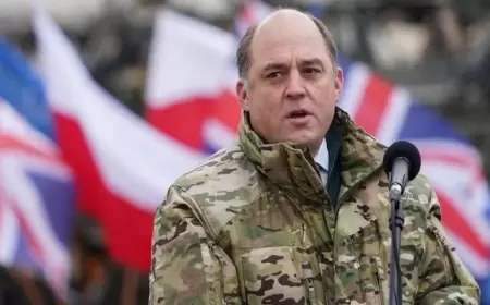 “Putin məğlub olmalıdır, bu rəzil diktator...” - Britaniyanın eks-naziri