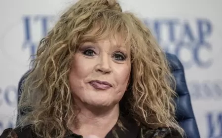 “Alla Puqaçova qul deyil, görkəmli qadındır”