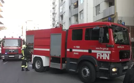 Özünün sürdüyü sərnişin avtobusunu yandırdı