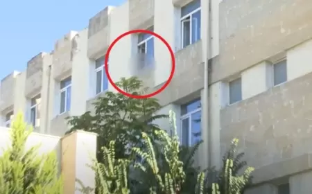 Bakıda şagirdi məktəbin pəncərəsindən salladılar