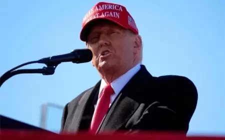 Tramp qudasına vəzifə verir