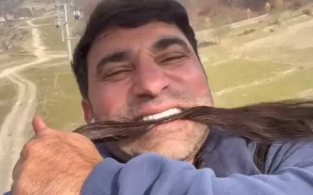 Kamil Zeynallının yanındakı qız kimdir?