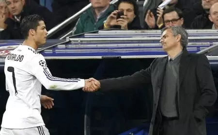 "Bir gün təyyarəsinə minib yanıma gələ bilər"