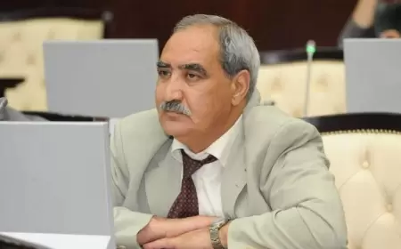 "Utanmıram, kimin borcu yoxdur ki?"