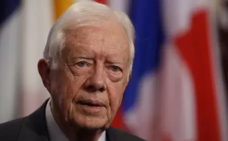 ABŞ 100 yaşlı eks-prezidentlə vidalaşır