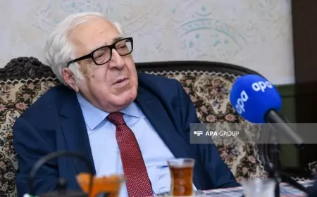 Yazıçı Anar xalqa vəsiyyətini etdi