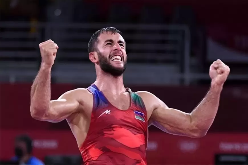 Olimpiadanın azərbaycanlı qalibi medalını qaytarır - "3 günə rəngi getdi, paslanıb" + FOTO 