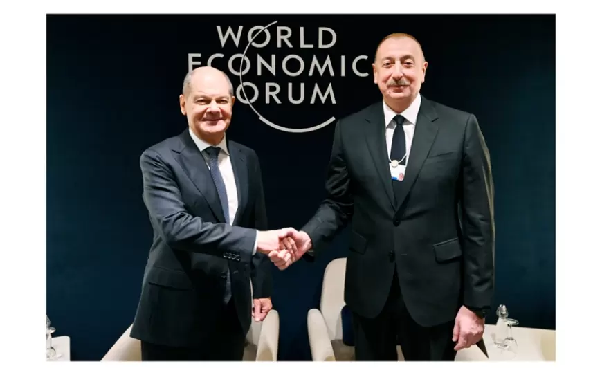 İlham Əliyev Olaf Şoltsla görüşdü 