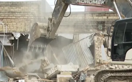 Keşlə bazarı belə sökülür