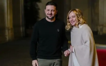 Zelenski xanımı ilə bu ölkəyə getdi