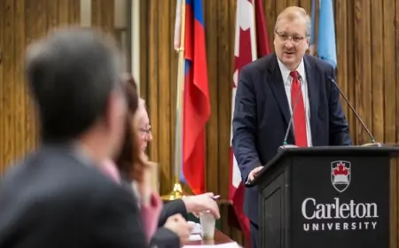 Rusiya yeni səfirini Vaşinqtona göndərir - Darçiyev kimdir?