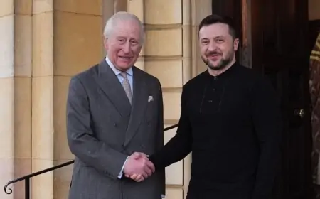 Britaniya kralından Zelenskiyə məsləhət
