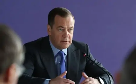 Medvedev qəfildən susub