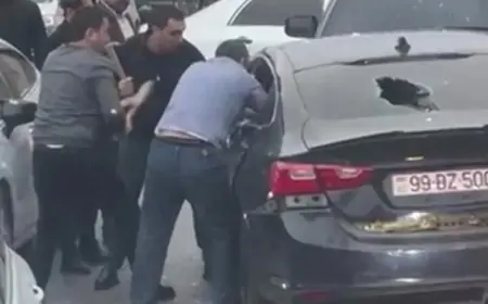 Qadına söz atıb, o da yoldaşına deyib