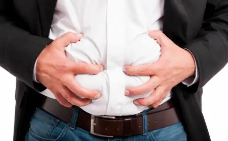 Yarım stəkan için, şişkinlik, köp və mədə ağrısından qurtulun!  