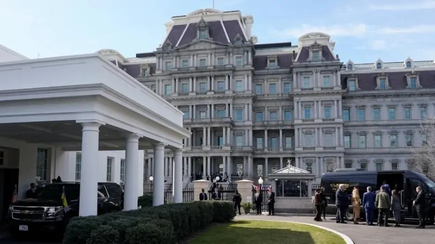 Tramp Zelenskinin payını öz işçilərinə verdi - Ağ Evdə kədərli ziyafət  