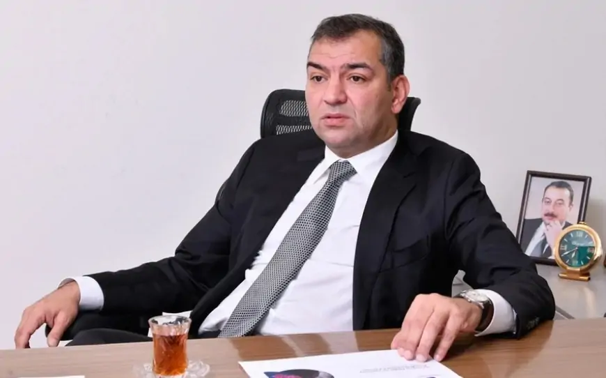 Turizm Agentliyinin rəhbəri evə qapandı, işə gəlmir - Nə baş verir?