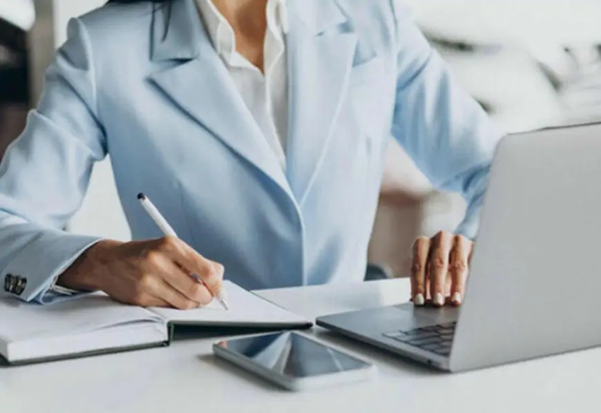 İcra başçısının xanım müavini işdən çıxarıldı - FOTO