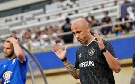 "Braziliyada "Qarabağ" üçün futbolçulara baxıram"