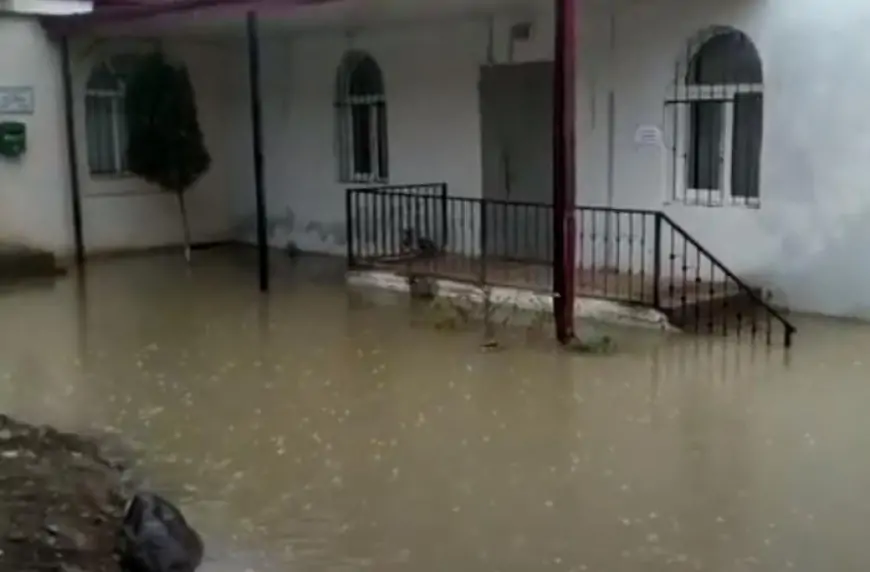 Azərbaycanda qadın yağış suyunda - Boğuldu