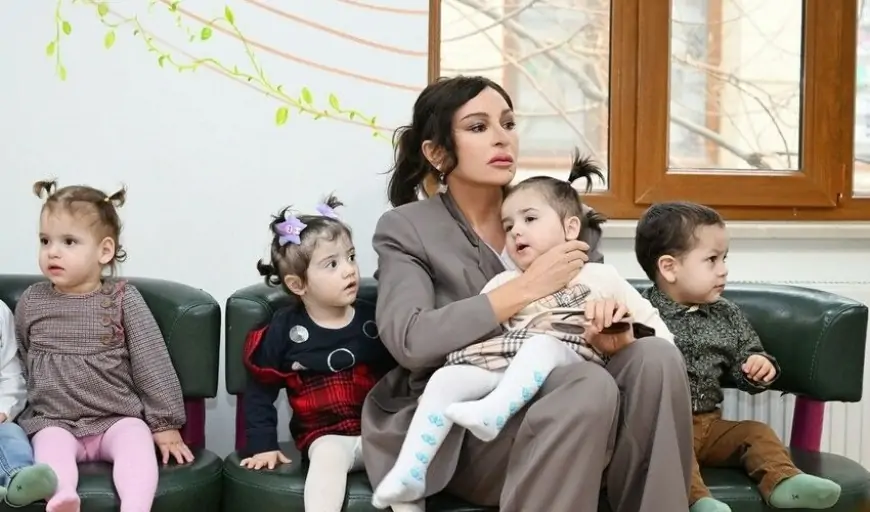 Mehriban Əliyeva körpələr evində - Fotolar