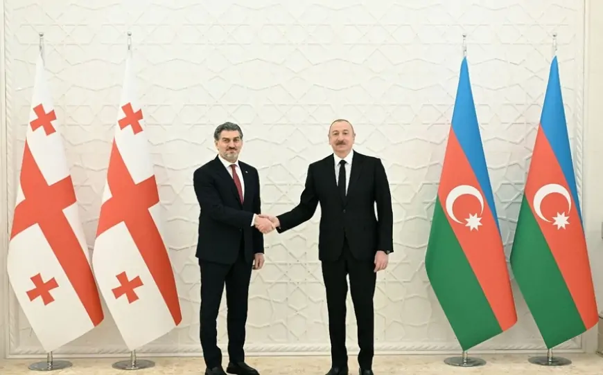 İlham Əliyevlə Mixail Kavelaşvilinin təkbətək görüşü oldu - Foto