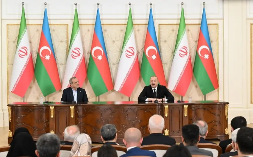 Azərbaycan və İran prezidentləri mətbuata birgə bəyanatlarla çıxış ediblər 