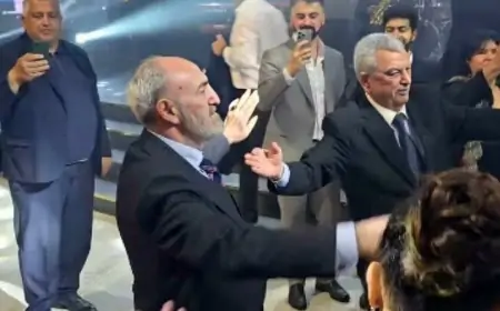 Akif İslamzadə oğlunun toyunda belə rəqs etdi