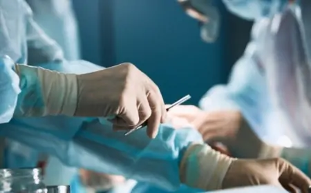 Lisenziyası ləğv edilmiş plastik cərrahlar ölkə rəhbərliyinə müraciət etdi