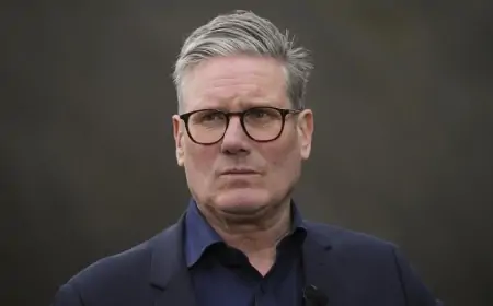 “Tərəfləri təmkinli olmağa çağırırıq” - Britaniya baş naziri