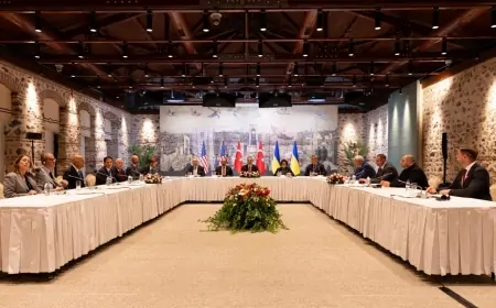 İstanbul görüşü bir saat çəkdi