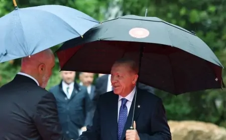 Ərdoğan Edi Ramanın ayaqqabılarına belə "ilişdi"