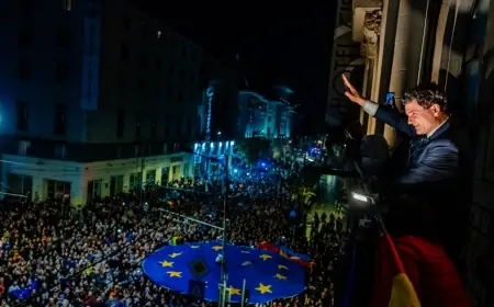 “Rusiya, unutma: Rumıniya sənin deyil” - Rumıniya yeni lider seçdi 