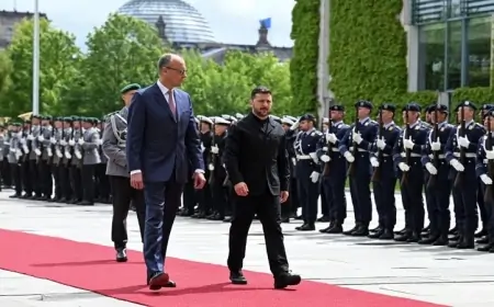 Zelenskinin Trampı qəzəbləndirəcək FOTOSU