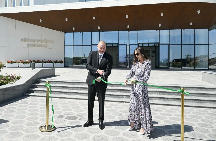 Prezidentlə xanımı Muğam Mərkəzinin açılışında iştirak etdilər - Foto - Yeniləndi