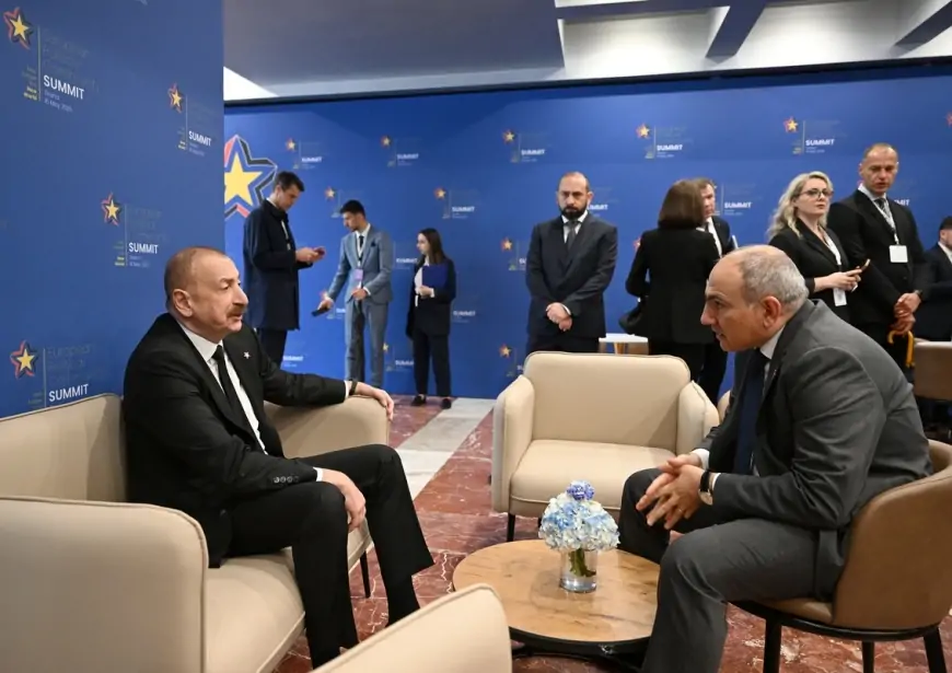 Əliyevlə Paşinyanın Tiranada ayaqüstü görüşü oldu 