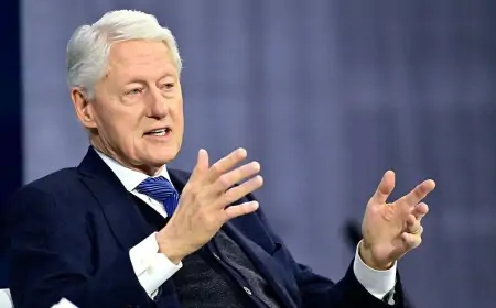 Bill Kliton prezident Trampa müraciət etdi