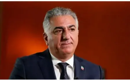 "Xalqı qırğına verib, siçovul kimi bunkerdə gizlənir" - İran şahının oğlu üsyana çağırdı