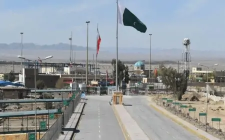 Pakistan İranla sərhədini bağlayıb