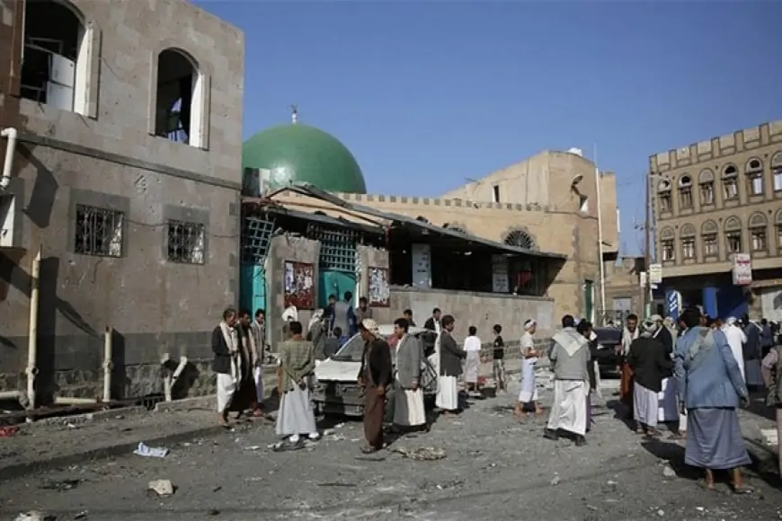 Məscid atəşə tutuldu, 9 nəfər ölüb 