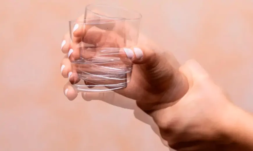 Əlləriniz əsirsə, sizdə bu xəstəlik ola bilər – Diqqət!