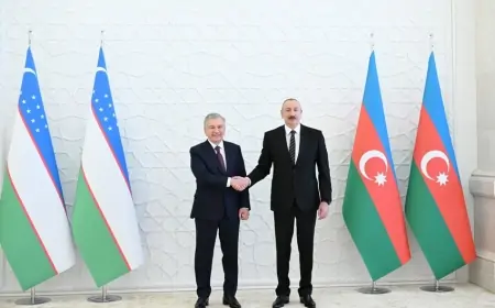 Prezidentlər Xankəndidə tikiş fabrikinin fəaliyyəti ilə tanış oldular