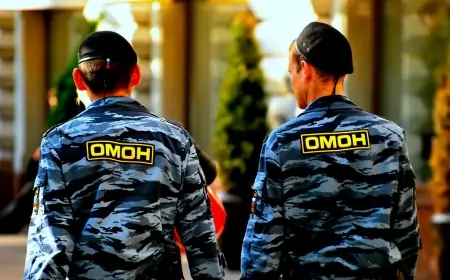 OMON Moskva bazarında azərbaycanlılara basqın etdi