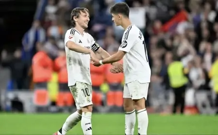 Luka Modriçdən Arda Gülerə JEST