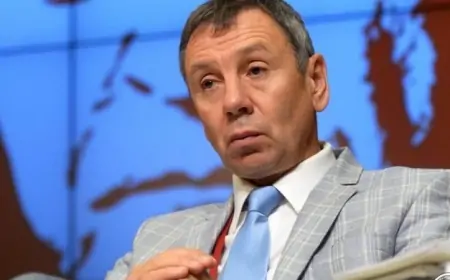 Şuşa forumunda İlham Əliyevi tərifləyən rus politoloq sıxışdırılır