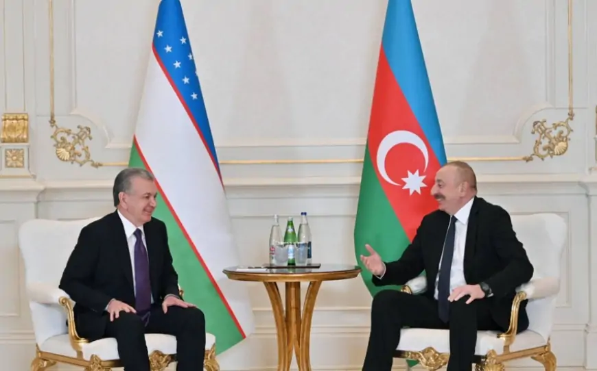 İlham Əliyevin Şavkat Mirziyoyevlə təkbətək görüşü oldu 