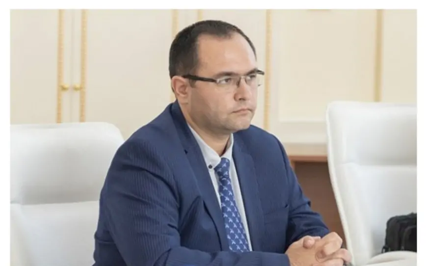 Nazir yaxın dostuna vəzifə verdi - Azərbaycanda 