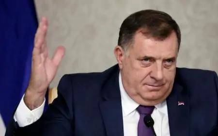 Putinin dostu prezident mandatından məhrum olundu