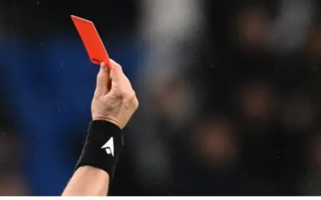 Futbolçulara xaç çəkmək, səcdə etmək qadağan olundu - FİFA-dan yeni QƏRAR